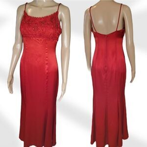Absolutely stunning red formal dress by Roberta